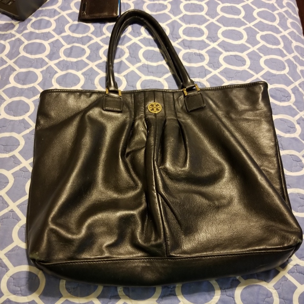 Authentic Tory Burch Shoulder Tote